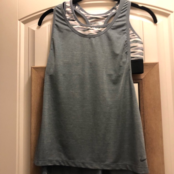 Nike Sports Bra & Tank - Picture 1 of 1